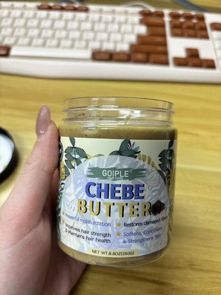 Real photo of the Goiple Chebe Butter 250g jar held in hand